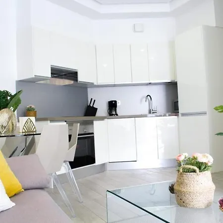 Ocean Garden, Heated Pool, Sunny Terrace,fast Wifi 公寓