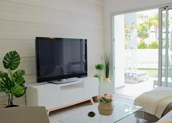 Ocean Garden, Heated Pool, Sunny Terrace,fast Wifi Apartment Costa Adeje (Tenerife)