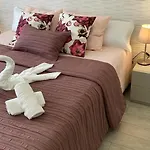 Ocean Garden, Heated Pool, Sunny Terrace,fast Wifi * אדחה