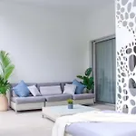 Ocean Garden, Heated Pool, Sunny Terrace,fast Wifi אדחה