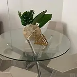 Ocean Garden, Heated Pool, Sunny Terrace,fast Wifi