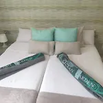 דירה Ocean Garden, Heated Pool, Sunny Terrace,fast Wifi