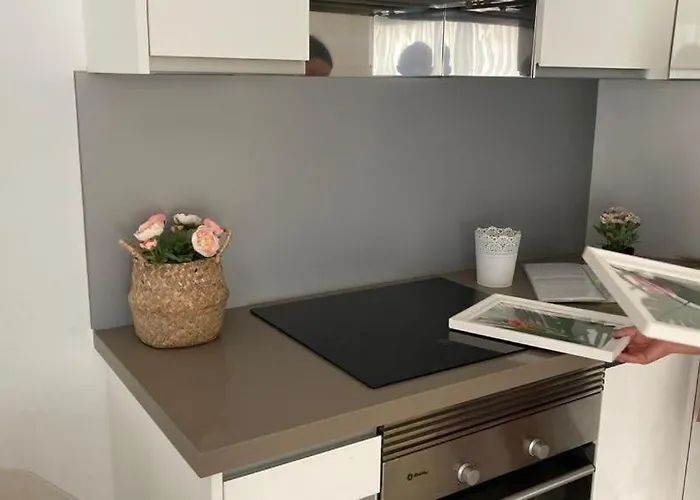 Apartment Ocean Garden, Heated Pool, Sunny Terrace,fast Wifi *